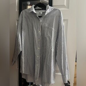 Old Navy Boyfriend Button Down Striped